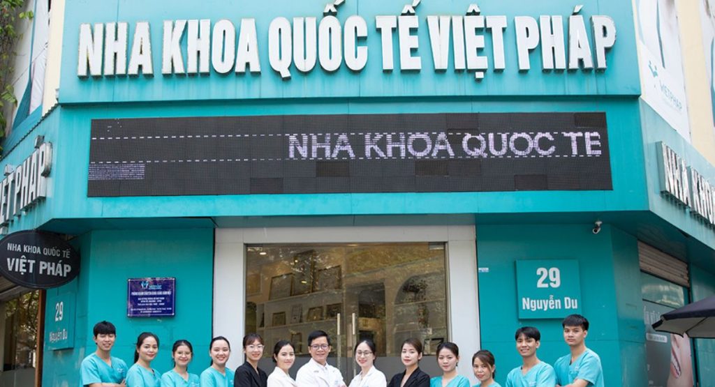 Top 10 nha khoa Cần Thơ uy tín, bác sĩ giỏi & giá tốt nhất 2026 15 Khách hàng sở hữu nụ cười răng sứ thẩm mỹ đẹp tự nhiên tại Nha khoa Quốc tế Việt Pháp Cần Thơ.