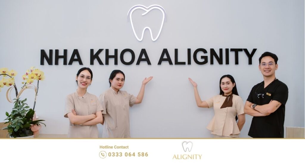 Mài kẽ răng (IPR) là gì? Góc nhìn chuyên sâu từ bác sĩ chỉnh nha 5 Bác sĩ Trần Phúc Duy thực hiện mài kẽ răng an toàn, chuẩn xác.